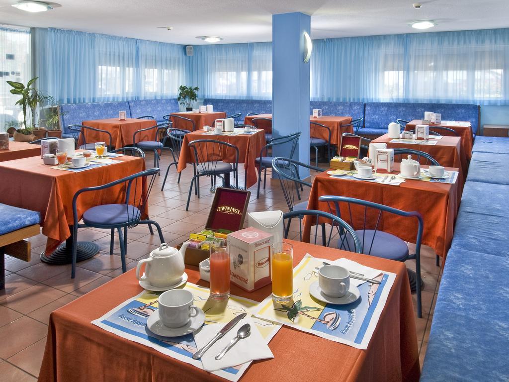 Hotel Giannino ปอร์โตเรกานาติ ภายนอก รูปภาพ