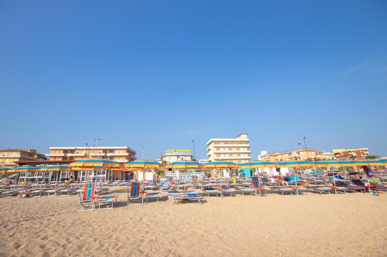 Hotel Giannino ปอร์โตเรกานาติ ภายนอก รูปภาพ