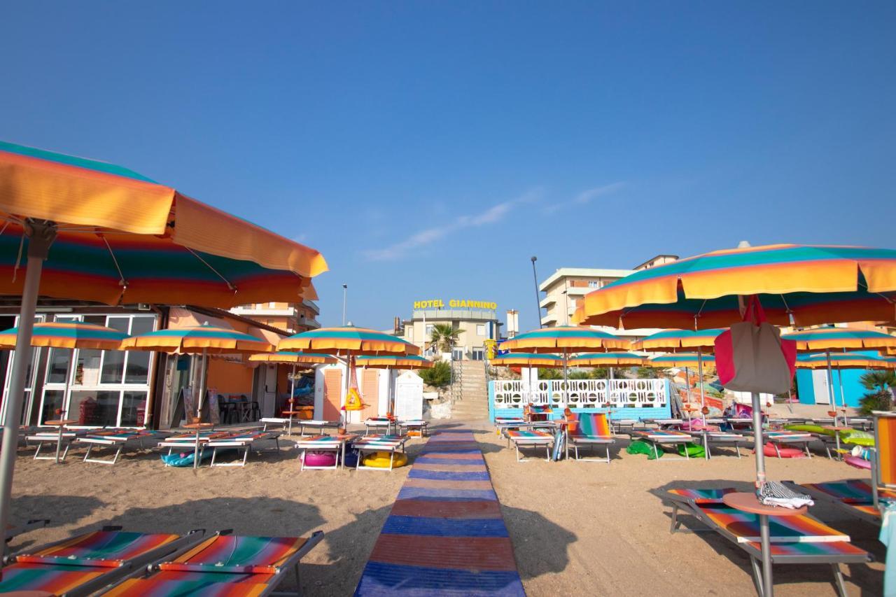 Hotel Giannino ปอร์โตเรกานาติ ภายนอก รูปภาพ